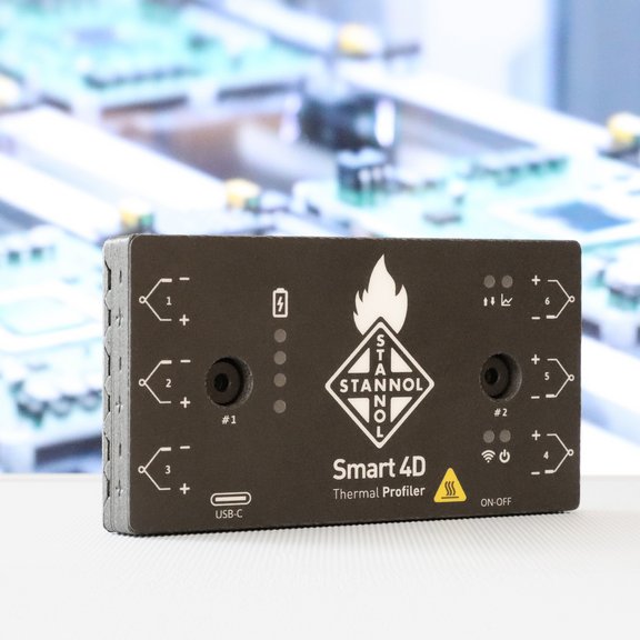 Auf dem Bild ist der Smart 4D Thermal Profiler von Stannnol zu sheen. Ein kleines, rechteckiges, schwarzes Gerät mit seitlichen Anschlüssen.