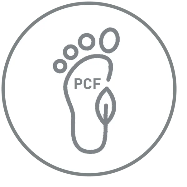Auf dem Bild ist ein stilisierter Fußabdruck zu sehen. Auf dem Fuß ist PCF für Product Carbon Footprint zu lesen.